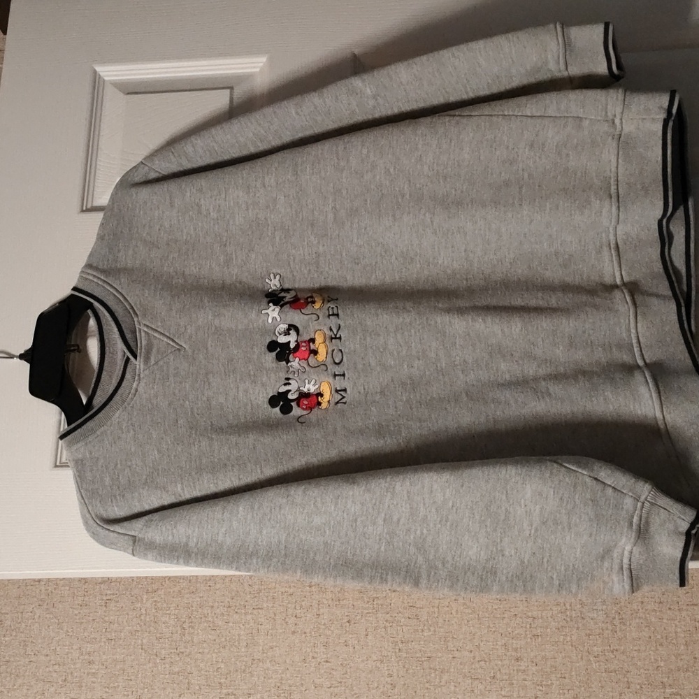 Mickey mouse top